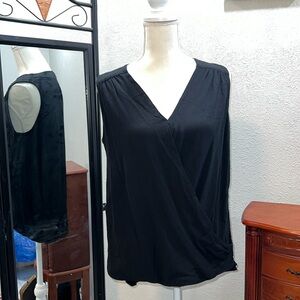 NWT crisscross, high low flowing and breathable tank top